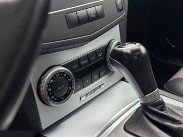 Mercedes Klasa C W204 Kombi T204 1.8 180 CGI BlueEFFICIENCY 156KM 2010 Mercedes Klasa C 180 T BlueEFFICIENCY 7G-TRONIC Avantgarde 156KM 2010r, zdjęcie 21