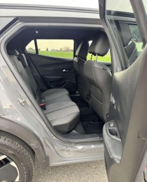 Peugeot 2008 II SUV 1.5 BlueHDi 130KM 2023 Peugeot 2008 Peugeot 2008 BlueHDi 130 EAT8 Allure 1.5 Diesel 131KM, zdjęcie 22