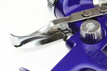 ПИСТОЛЕТ ДЛЯ ПОКРАСКИ 600 МЛ ПОКРАСКА 2 НАСАДКИ HVLP 1,4 мм 1,7 мм