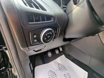 Ford Focus III Kombi Facelifting 1.0 EcoBoost 140KM 2017 Ford Focus ST-LINE 1.0 EcoBoost 140Ps Navi Ksenon Alu Piekny Gwarancja, zdjęcie 11