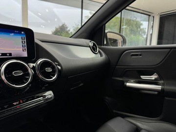 Mercedes Klasa B W247 Sports Tourer 1.3 B180  136KM 2020 Mercedes-Benz B 180 Progressive / 1właściciel / Sa, zdjęcie 25