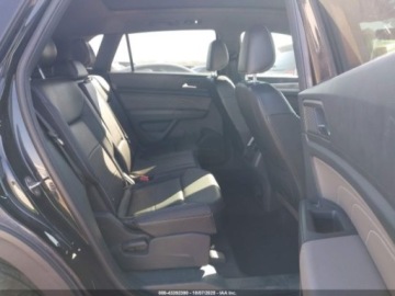 Volkswagen 2022 Volkswagen Atlas Cross Sport, 2022r., 4x4, 2.0L 2.0 Benzyna 235KM, zdjęcie 9