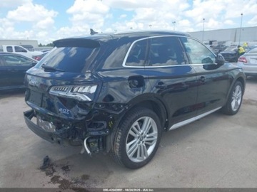 Audi Q5 II SUV 2.0 TFSI 252KM 2018 Audi Q5 2018 AUDI Q5 2.0T PREMIUM2.0T TECH PREMIUM 2.0 Benzyna 252KM, zdjęcie 4