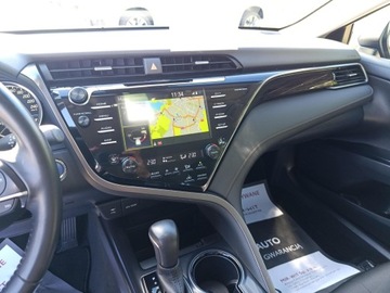 Toyota Camry IX Sedan 2.5 Hybrid Dynamic Force 218KM 2019 Toyota Camry 2.5 Hybrid Prestige CVT 2.5 Hybrid Pr, zdjęcie 28