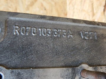 VW T5 HLAVA 2.5 TDI R070103373A POŠKOZENÁ