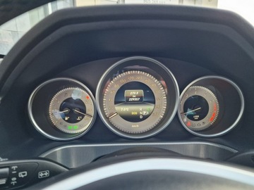 Mercedes Klasa E W212 Kombi Facelifting 200  184KM 2013 Mercedes E 200 Avantgarde Lift Automat Ledy, zdjęcie 30