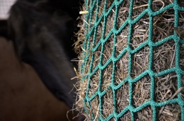 SIATKA WOREK NA SIANO DLA KONI 0,9x0,9 (OKO 4,5cm)