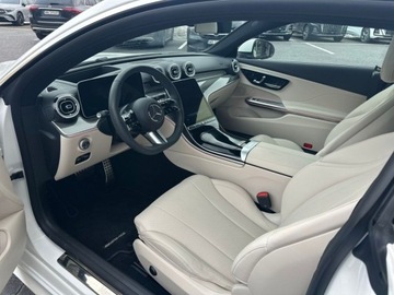 Mercedes CLE Coupe 2.0 200 204KM 2025 Mercedes-Benz CLE 200 AMG Coupe PanoramaLedHead-UpMartwy Punkt2025 2.0, zdjęcie 10