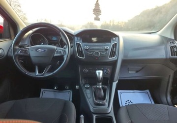 Ford Focus III Sedan Facelifting 1.0 EcoBoost 125KM 2016 Ford Focus Ford Focus 1.0 EcoBoost ST-Line Red ASS Benzyna 125KM, zdjęcie 19