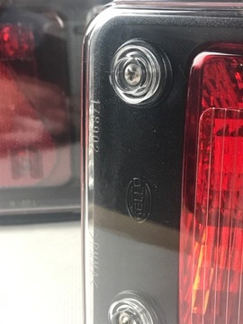 HELLA= 2VP340 961-021 lampa tylna EasyConn NG P 24V z obrysówką, z