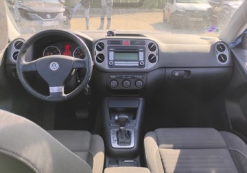 Volkswagen Tiguan I SUV 2.0 TDI CR DPF 140KM 2008 Volkswagen Tiguan 2008r, 2.0 TDI. 4x4. AUTOMAT. Uszkodzony lewy przod Poob, zdjęcie 5