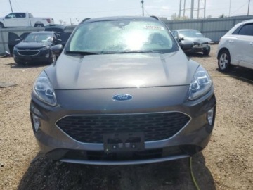 Ford Escape III 2022 Ford Escape Titanium 2.0 Benzyna 250KM, zdjęcie 1
