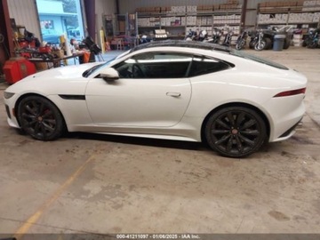 Jaguar F-Type Coupe R Facelifting 5.0 V8 575KM 2022 Jaguar F-Type R 2022 5.0l 5.0 Benzyna 575KM, zdjęcie 2