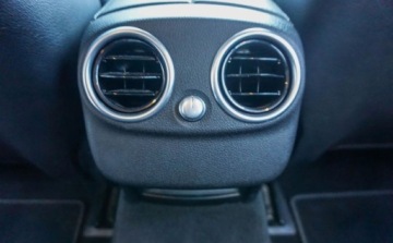 Mercedes Klasa C W205 2017 Mercedes-Benz Klasa C Mercedes-Benz C180d 1.6 Diesel 116KM, zdjęcie 33