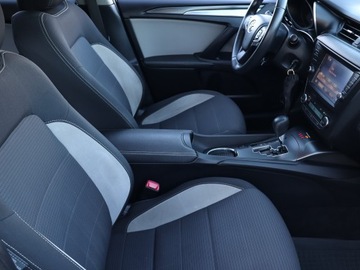 Toyota Avensis III Wagon Facelifting 2015 1.8 Valvematic 147KM 2017 Toyota Avensis 1.8 Valvematic, Salon Polska, zdjęcie 8