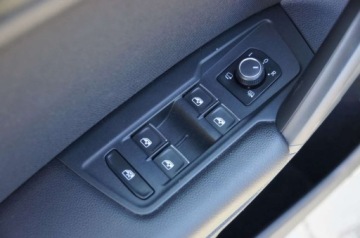 Volkswagen Tiguan II SUV Facelifting 2.0 TSI 190KM 2021 Volkswagen Tiguan 2.0 Benzyna 190 KM 4x4, Lift, Navi, Kamera, IQ LIGHT, FV, zdjęcie 23