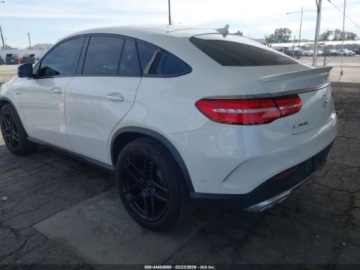 Mercedes GLE W166/C292 2018 Mercedes-Benz GLE 2018 MERCEDES-BENZ AMG GLE 43 COUPE 4MATIC 3.0 Benzyna, zdjęcie 3