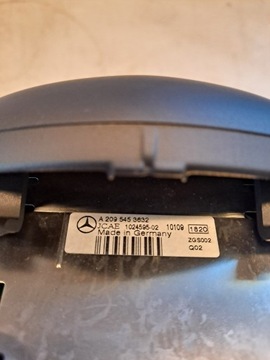 MŘÍŽKA KRYT DESKY MERCEDES CLC CL203 A2038302518 A2095452632