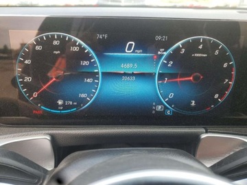 Mercedes GLB 2023 Mercedes-Benz GLB 250 4Matic 2023 2.0l 2.0 Benzyna 221KM, zdjęcie 9