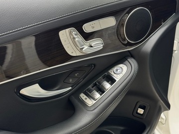 Mercedes GLC C253 SUV Facelifting 2.0 300d 245KM 2022 Mercedes-Benz GLC 300 300 d 4-Matic / 1 właściciel, zdjęcie 19
