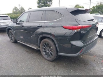 Toyota Highlander III 2022 Toyota Highlander XLE 2022 3.5l 3.5 Benzyna 295KM, zdjęcie 3