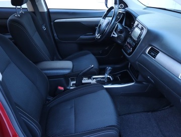 Mitsubishi Outlander III SUV Facelifting 2017 2.0 150KM 2017 Mitsubishi Outlander 2.0, Salon Polska, zdjęcie 8