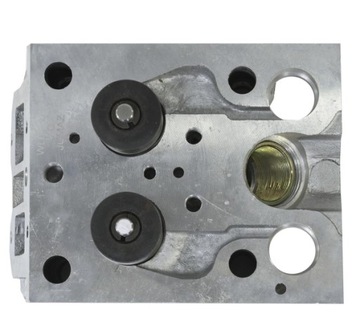 Głowica silnika kompletna do T-25 stary typ D37M1003008 Jumaz