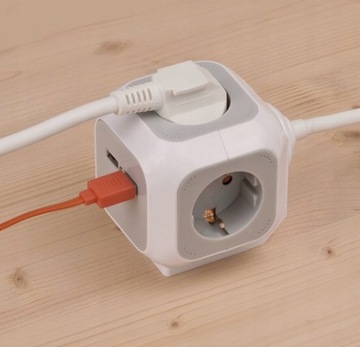 УДЛИНИТЕЛЬ MAGIC CUBE РАЗДЕЛИТЕЛЬ С USB-КАБЕЛЕМ