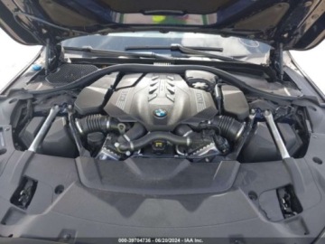 BMW Seria 7 G70 2022 BMW Seria 7 2022, 4.4L, 4x4 4.4 Benzyna 523KM, zdjęcie 11