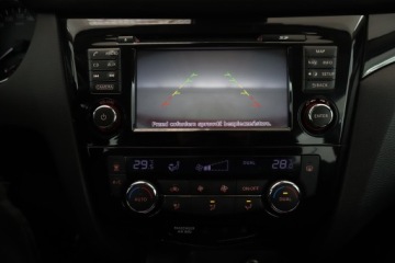 Nissan Qashqai II Crossover 1.2 DIG-T 115KM 2014 Nissan Qashqai 1.2 DIG-T, Serwis ASO, Navi, Klima, zdjęcie 16