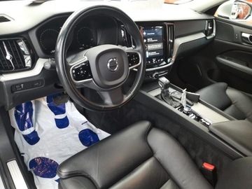 Volvo V60 II  Kombi 2.0 D4 190KM 2019 Volvo V60 II AUTOMAT !! diesel, EURO6, FAKTURA VAT !!!, zdjęcie 9