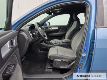 Volvo XC40 Crossover Facelifting 2.0 B4 197KM 2022 Volvo XC 40 Salon PL B4 197KM Aut. Google Kamera C, zdjęcie 10