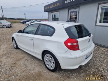BMW Seria 1 E81/E87 Hatchback 5d E87 1.6 116i 122KM 2008 BMW Seria 1 Radio CdAux Wielofunkcyjna kierownica 1.6 Benzyna 122KM, zdjęcie 6
