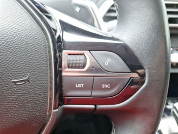 Peugeot 3008 II 2018 Peugeot 3008 PEUGEOT 3008 Allure automat 130 km 1.2 Benzyna 130KM, zdjęcie 17