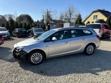 Opel Astra J Sports Tourer 2.0 CDTI ECOTEC 160KM 2011 Opel Astra J 2.0 Diesel 160KM ROK 2011, zdjęcie 1