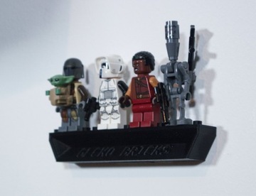 UCHWYT NA ŚCIANĘ NA ZESTAW KLOCKÓW TRANSPORTOWIEC ŁOWCY BRZESZCZOT 75292