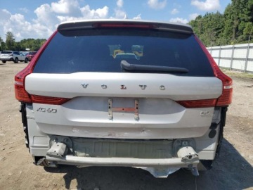 Volvo XC60 II 2022 Volvo XC 60 B5 Inscription 2022 2.0l 2.0 Benzyna 247KM, zdjęcie 2