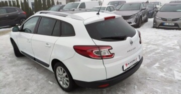 Renault Megane III Grandtour 1.6 16v 110KM 2011 Renault Megane 3 III 1.6i 110kM Klima Panorama Czujniki Temp. Grzane Fotel, zdjęcie 11