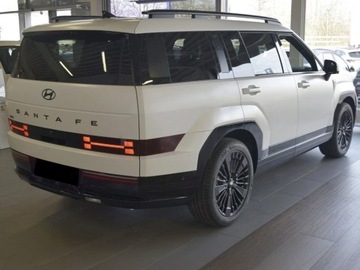Hyundai Santa Fe V 1.6 T-GDI HEV 215KM 2025 Santa Fe 1.6 T-GDI HEV Calligraphy 4WD aut 6os. 215KM 2025, zdjęcie 2