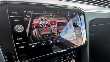 Volkswagen Passat B8 Variant Facelifting 2.0 TDI SCR 200KM 2022 Volkswagen Passat Variant Rline 200KM 4x4 Elegance, zdjęcie 25