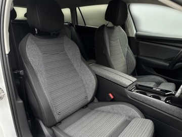 Skoda Superb IV Kombi 2.0 TDI 193KM 2024 Skoda Superb 2.0TDI 193KM 4X4 Selection DSG l Akty, zdjęcie 31