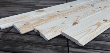 Обшивка, софит, высушенная фасадная доска н. отпечаток 200х12,1х1,9см.