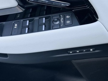 Land Rover Range Rover Evoque II SUV Facelifting 2.0 D200 204KM 2025 Range Rover Evoque D200 Dynamic SE 2.0 (204KM) 2025, zdjęcie 8