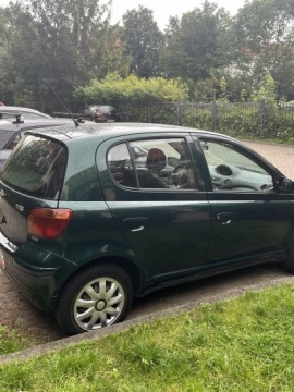 Toyota Yaris I 2004 toyota yaris 1.0