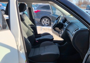 Skoda Fabia II Hatchback 1.2 i HTP 12V 70KM 2008 Skoda Fabia 1,2 Ben Klima 1.2 Benzyna 70KM, zdjęcie 11