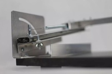 МАШИНА ДЛЯ РЕЗИСТНОЙ ГИЛЬОТИНЫ ДЛЯ ПЕНОСТРОЕНИЯ 102c