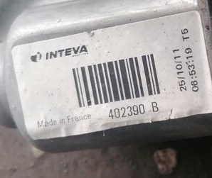 HYUNDAI IX35 - ZVEDÁK OKNO PRAVÝ PŘEDNÍ