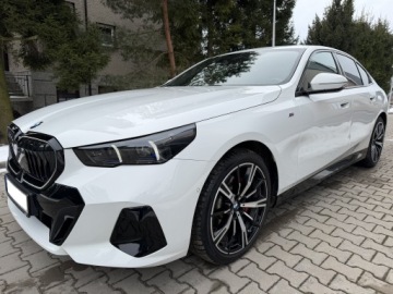 BMW Seria 5 G90-91 2023 BMW 520d xDrive M Sport PRO | Polski Salon | Gwarancja | FAKTURA VAT 23%, zdjęcie 2