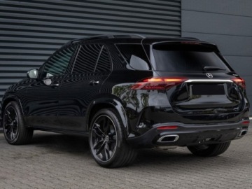 Mercedes GLE V167 SUV Facelifting 2.0 300d 269KM 2025 MERCEDES-BENZ GLE 300 d 4-Matic AMG Line 2.0 (269KM) 2025, zdjęcie 3