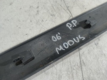 LIŠTA DVEŘE PRAVÝ PŘEDNÍ RENAULT MODUL 8200213739